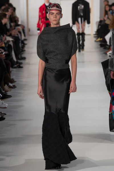 Look 13